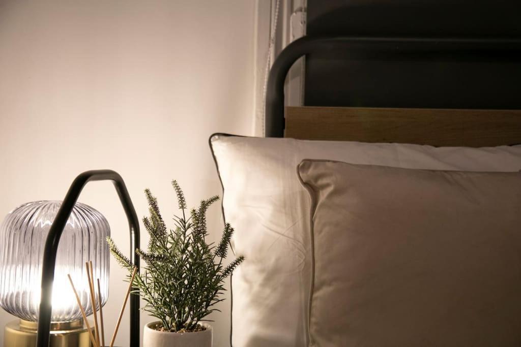 Fortunae'S Cosy Apartment- By Fang Sunderland  Eksteriør bilde