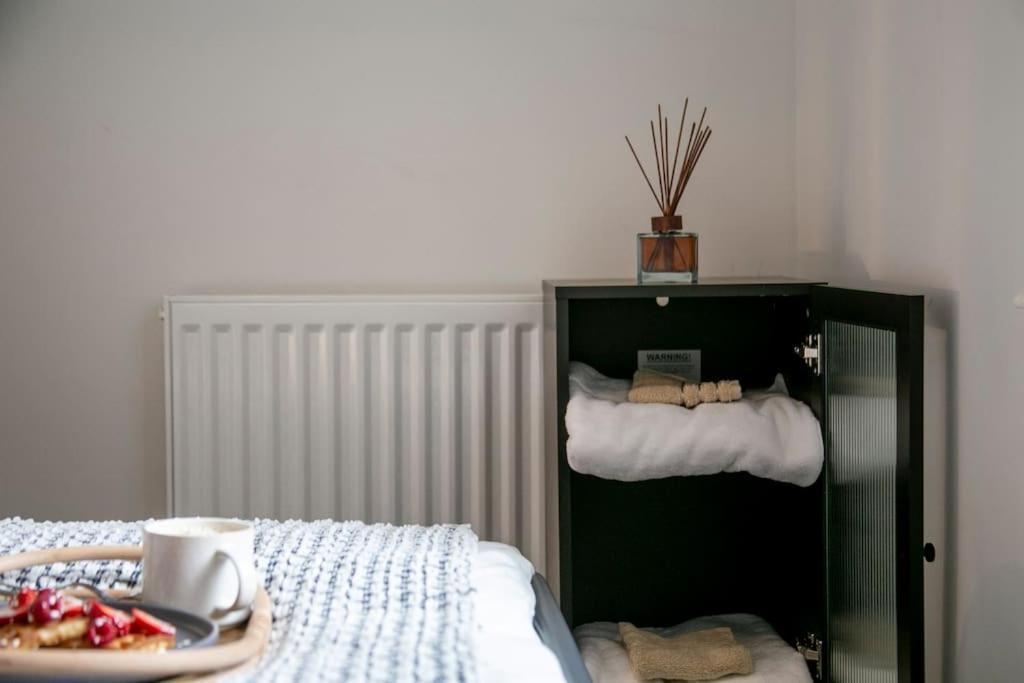 Fortunae'S Cosy Apartment- By Fang Sunderland  Eksteriør bilde